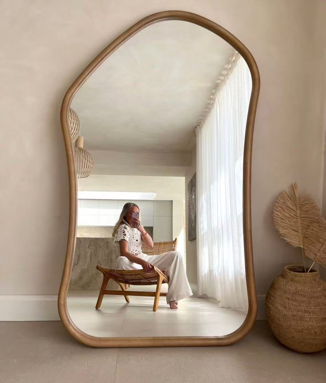 Natural Curve Mirror
